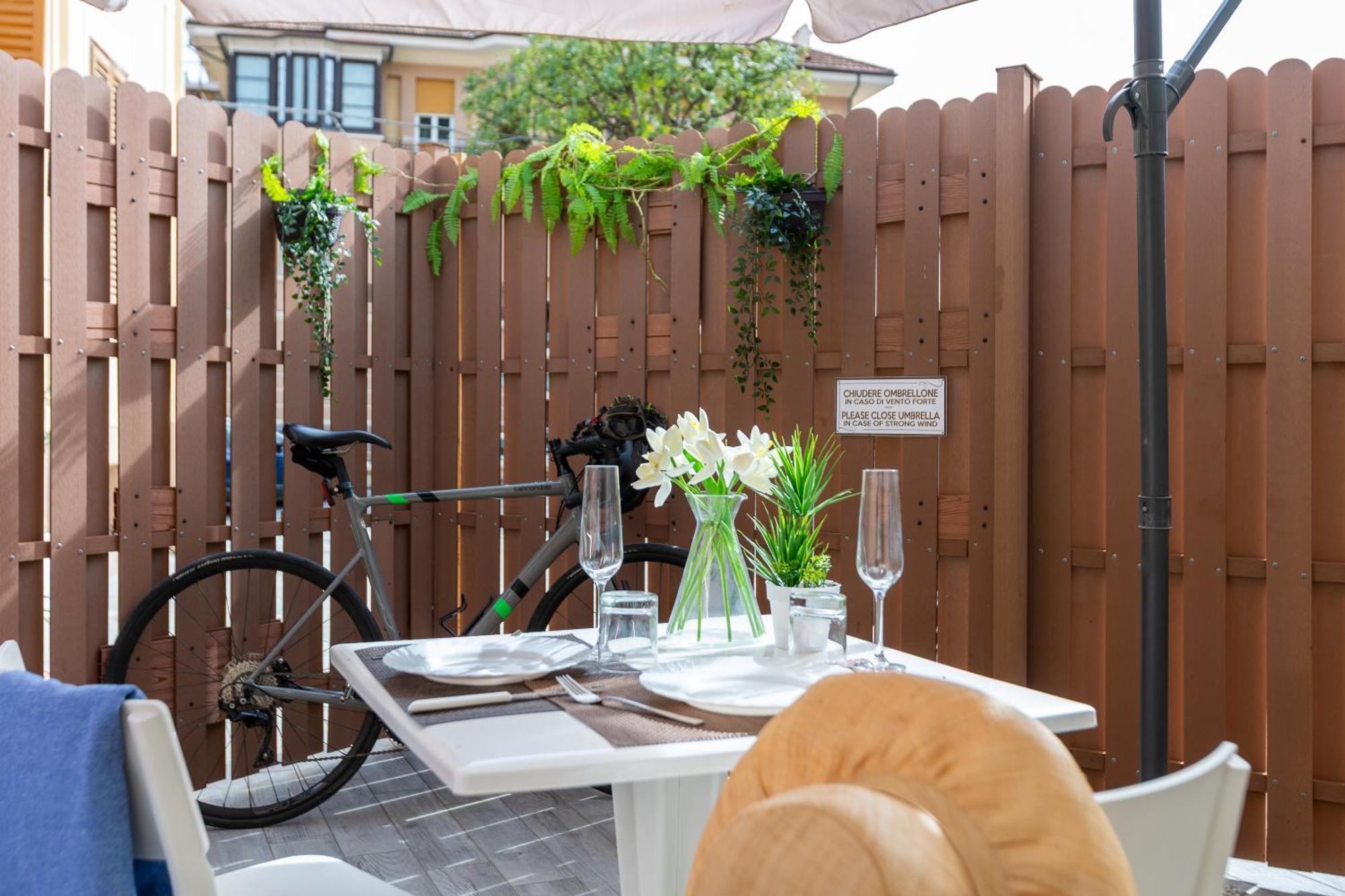 Residence Finale Bike And Beach 菲纳莱利古雷 外观 照片